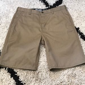 Freeworld Men’s Shorts Size 36 *NEW WITH TAGS*